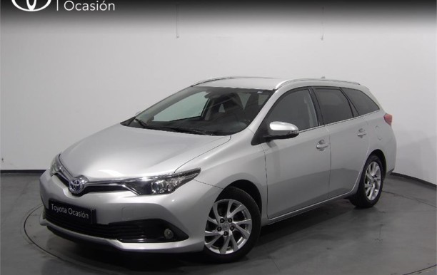 TOYOTA Auris 1.8 140H Active Touring Sports