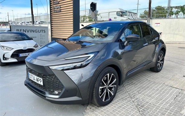 TOYOTA C-HR 2.0 220PH Advance