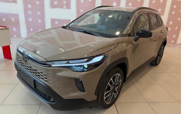 TOYOTA Corolla Cross Style Hybrid 200
