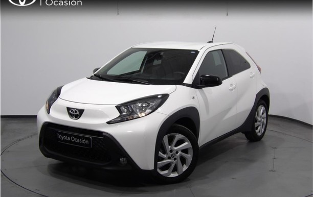 TOYOTA Aygo X Cross 1.0 VVT-I 72CV Play