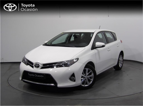TOYOTA Auris 130 Active