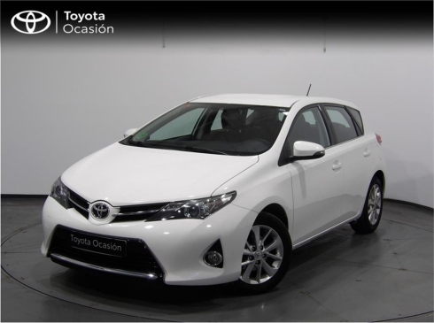 TOYOTA Auris 130 Active